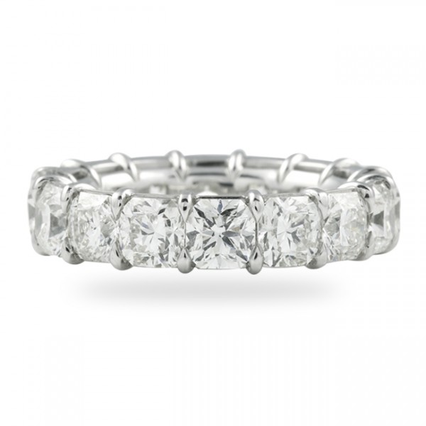 Why You Should Consider a Fancy Shape Eternity Band