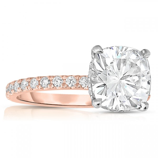 Thick vs. Thin Engagement Ring Bands: Which One is Right For You?